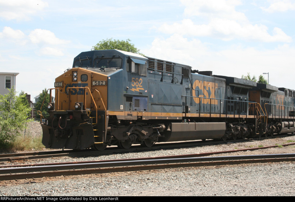 CSX 582